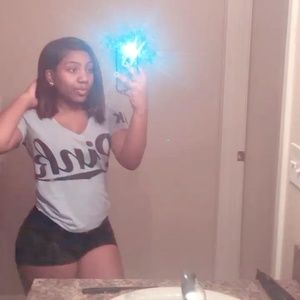 Meet your Posher, Bella